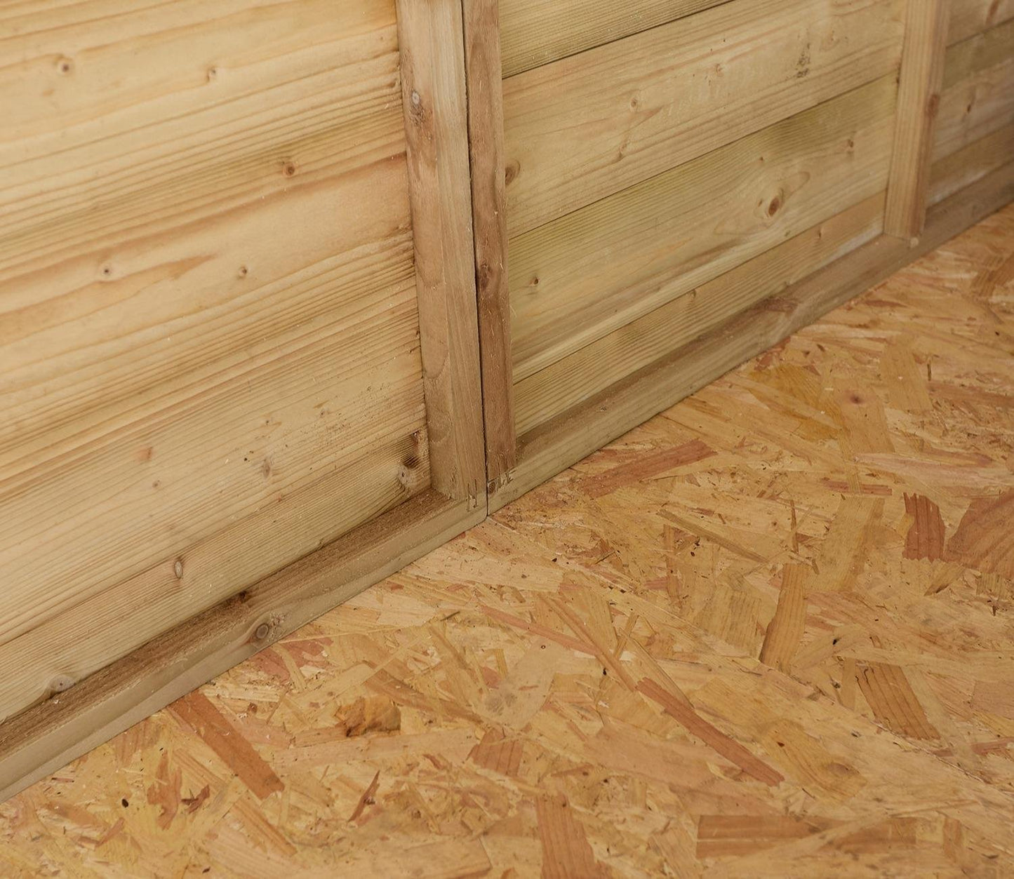 Rowlinson 6 x 8 ft Shiplap Apex Shed - image 6