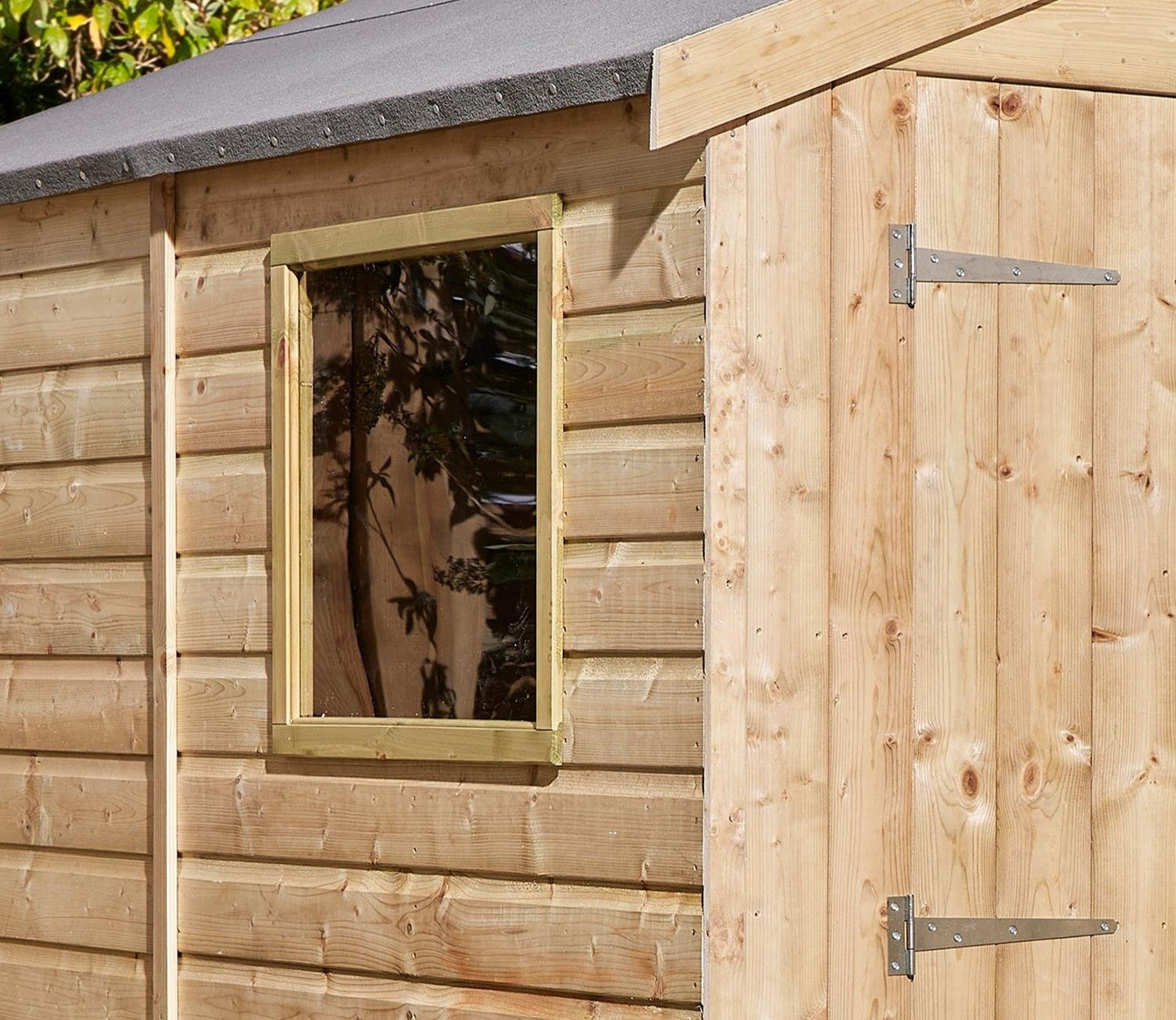 Rowlinson 6 x 8 ft Shiplap Apex Shed - image 4