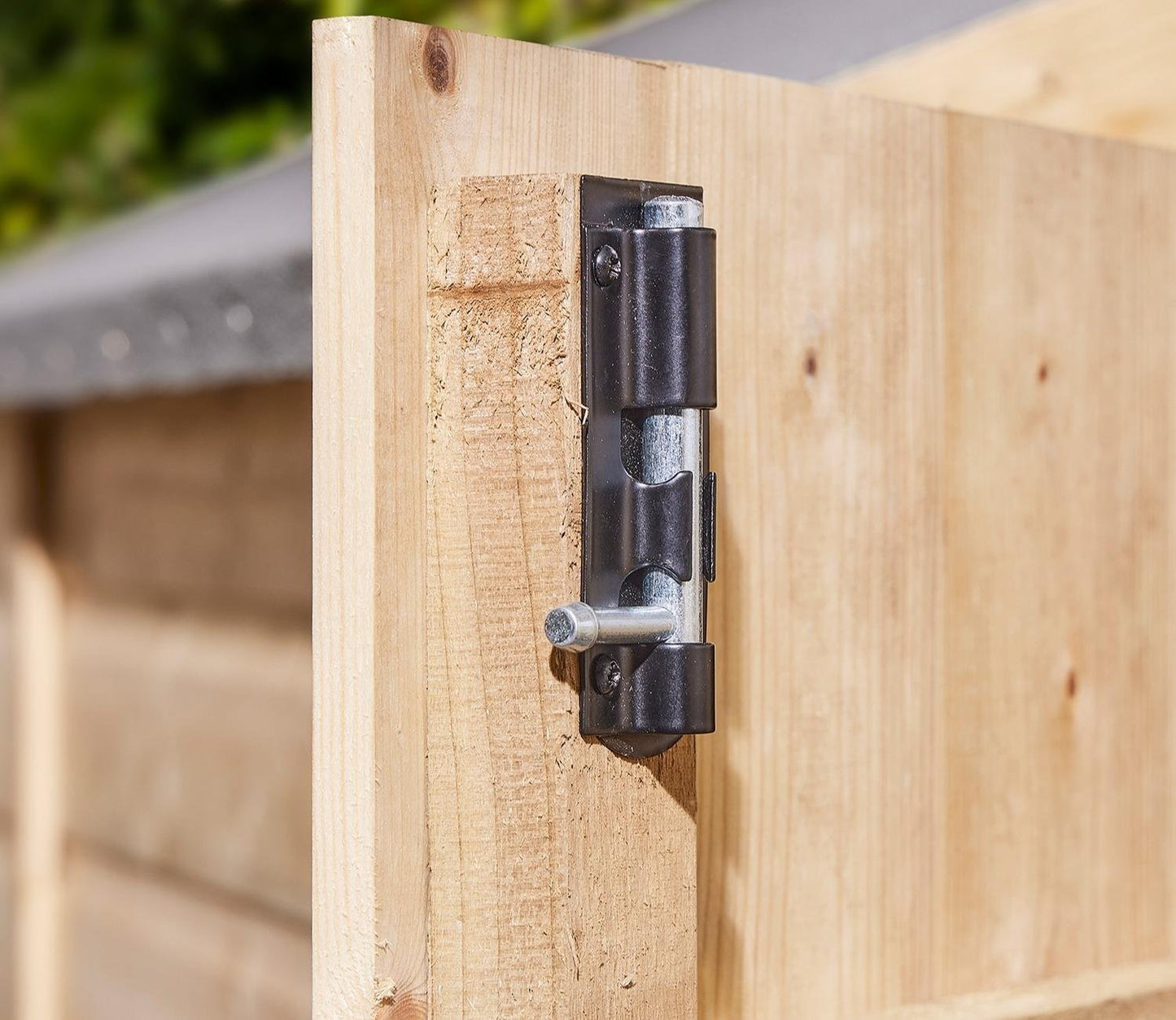 Rowlinson 6 x 8 ft Shiplap Apex Shed - image 13